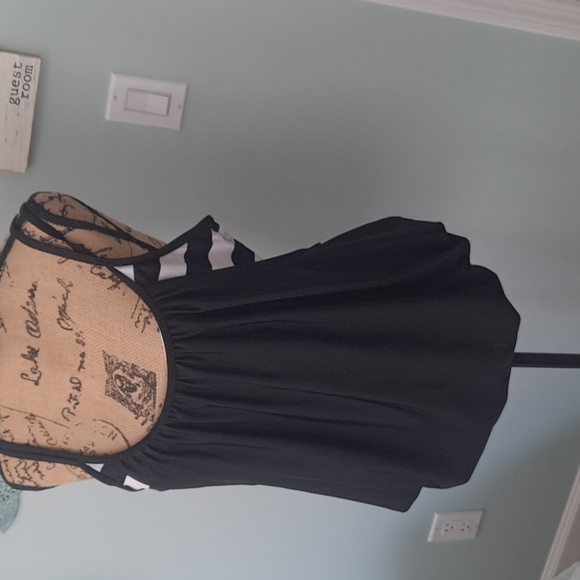 Bathing suit top - Picture 1 of 4